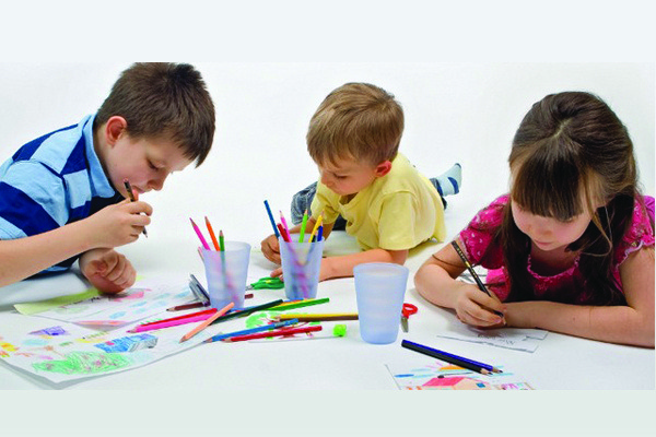 فواید آموزش نقاشی برای کودکان | مهد کودک و پیش دبستانی دانشگاه کوچک